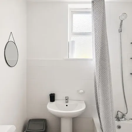 Contractor Near Bae, Sleeps 4, Wifi Barrow-in-Furness